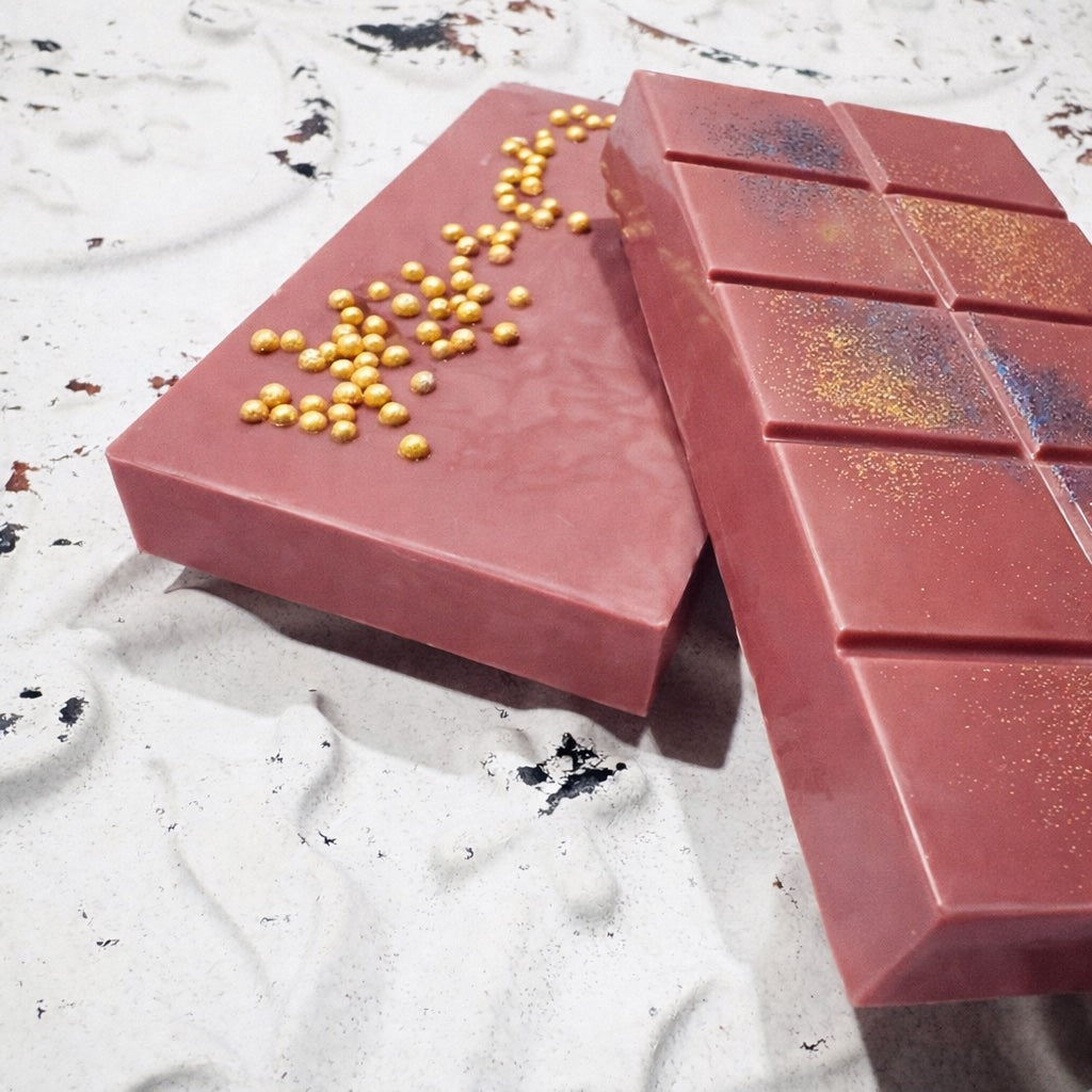 Pistachio Cream Filled Chocolate Bar (Dubai Chocolate)